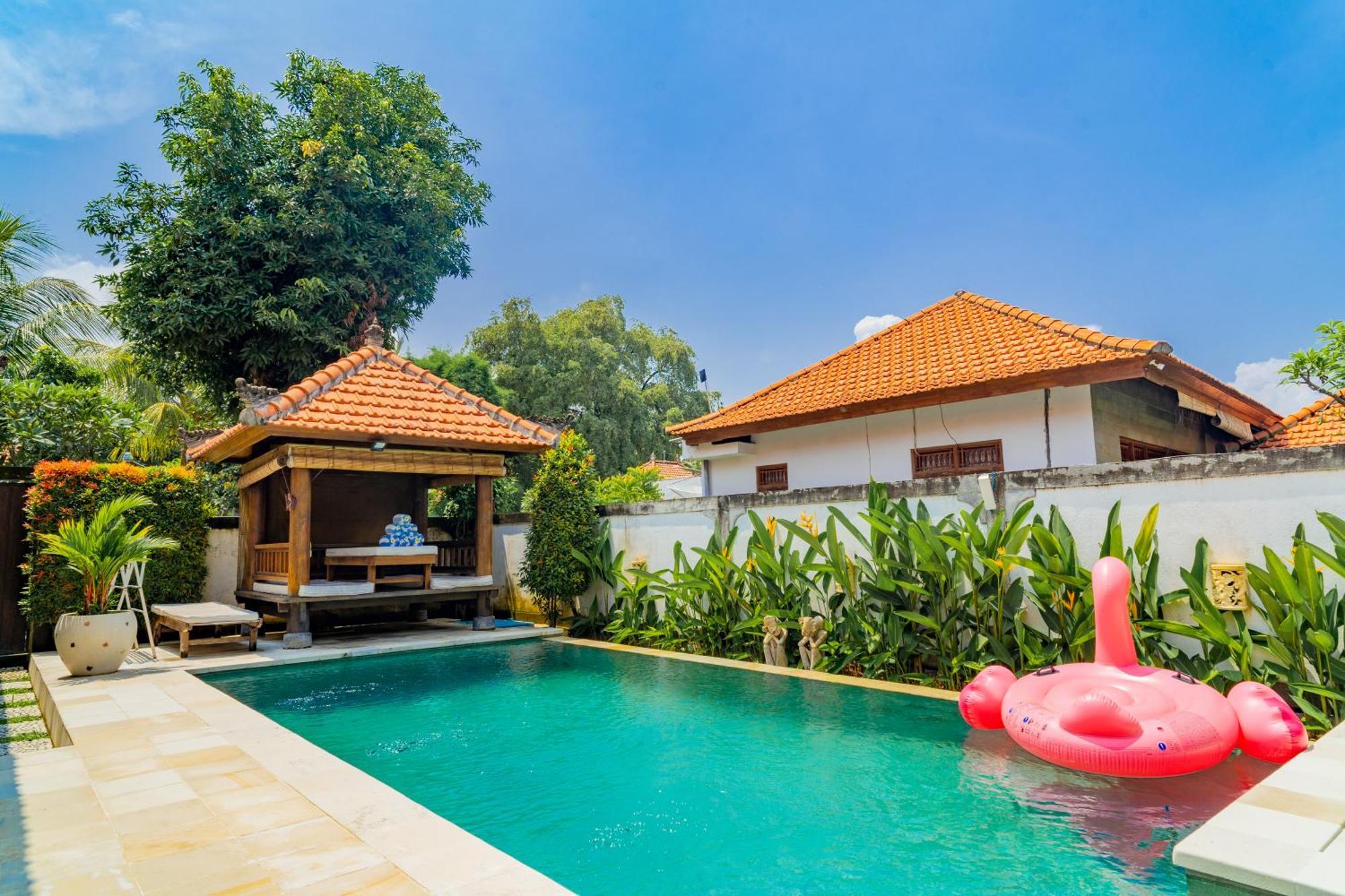 Villa Seruni Lovina Exterior photo
